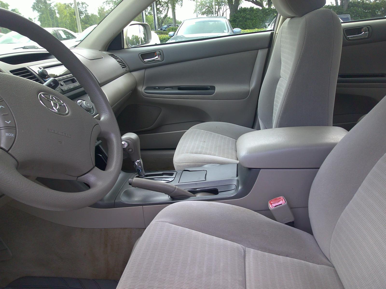 2005 SILVER TOYOTA CAMRY SE; LE; XLE (4T1BE32KX5U) , located at 390 Hansen Avenue, Orange Park, FL, 32065, (904) 276-7933, 30.130497, -81.787529 - Photo #1